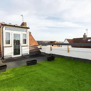 2 Bed Near The Beach , Southend-on-Sea United Kingdom