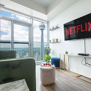 Beautiful Luxurious Modern With Breathtaking Views , Toronto Canada